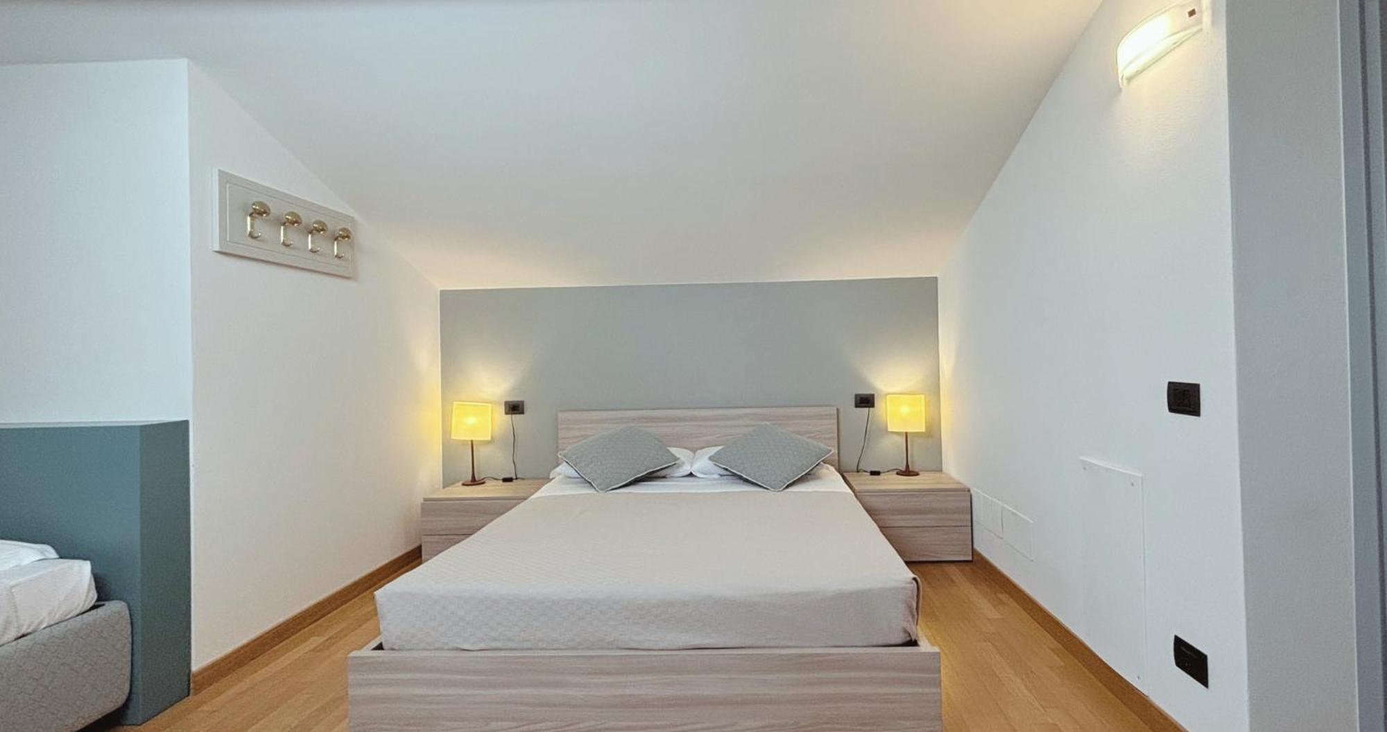 Bed and Breakfast Casa Ceruti Villa Guardia Zewnętrze zdjęcie