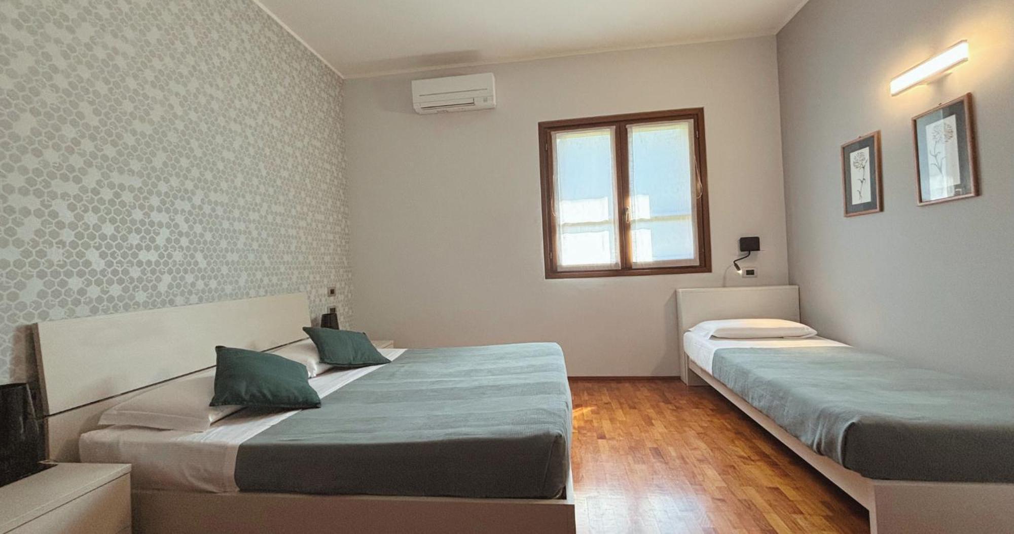 Bed and Breakfast Casa Ceruti Villa Guardia Zewnętrze zdjęcie