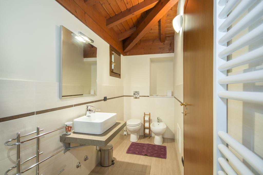 Bed and Breakfast Casa Ceruti Villa Guardia Zewnętrze zdjęcie