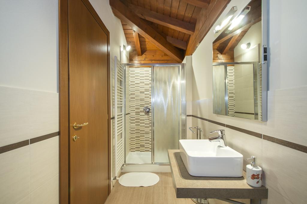 Bed and Breakfast Casa Ceruti Villa Guardia Zewnętrze zdjęcie
